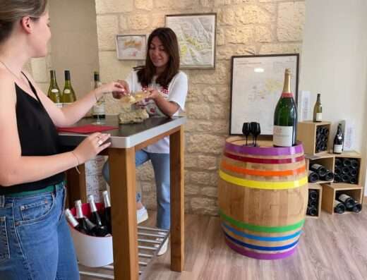 Chablis wine pairing with cheese at Davenne boutique in Vhablis