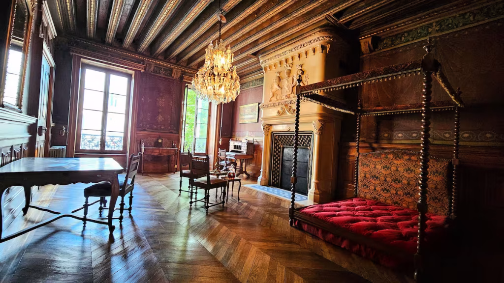 Louis XI Castle and Royal suite, in Beaujeu
