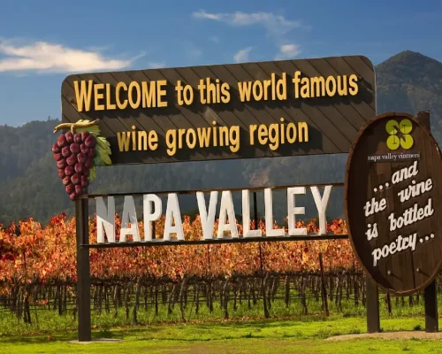 Napa Valley entrance sign , visited on on a wine tour with Golden Gate stop in San Francisco
